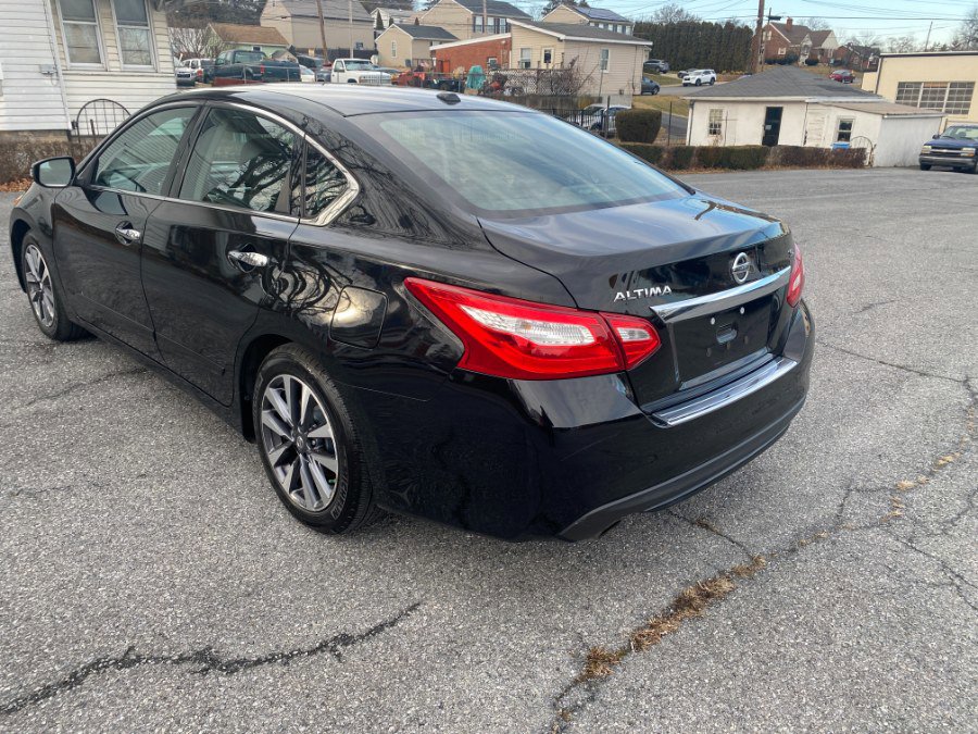 Used 2017 Nissan Altima 2.5 SL image 3