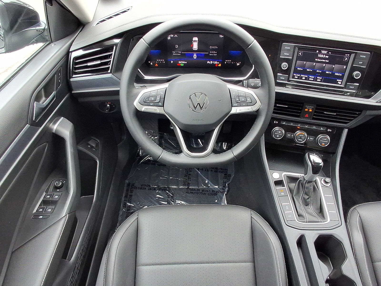 Used 2023 Volkswagen Jetta SE w/ Panoramic Sunroof Package FWD image 27