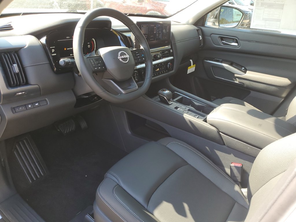 New 2026 Nissan Pathfinder SL FWD image 24