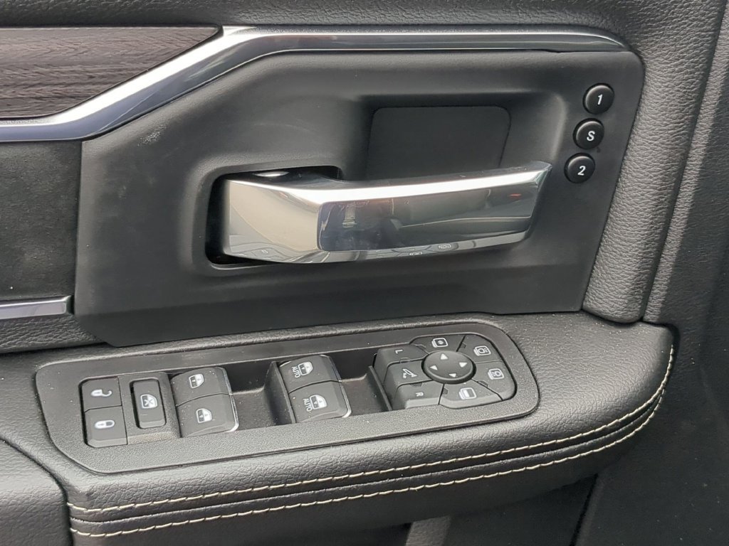 New 2026 RAM 2500 Laramie w/ Night Edition AWD/4WD image 14