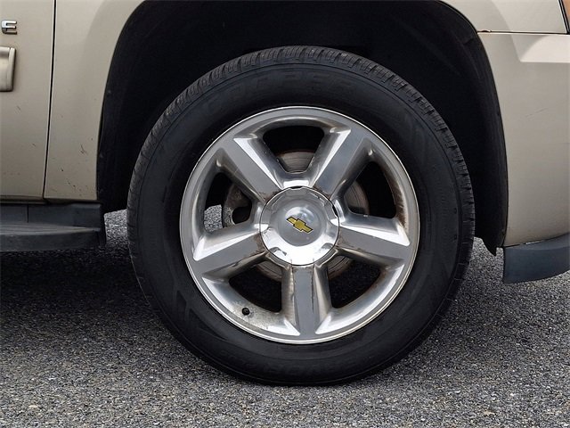 Used 2010 Chevrolet Tahoe LT w/ Luxury Package image 8
