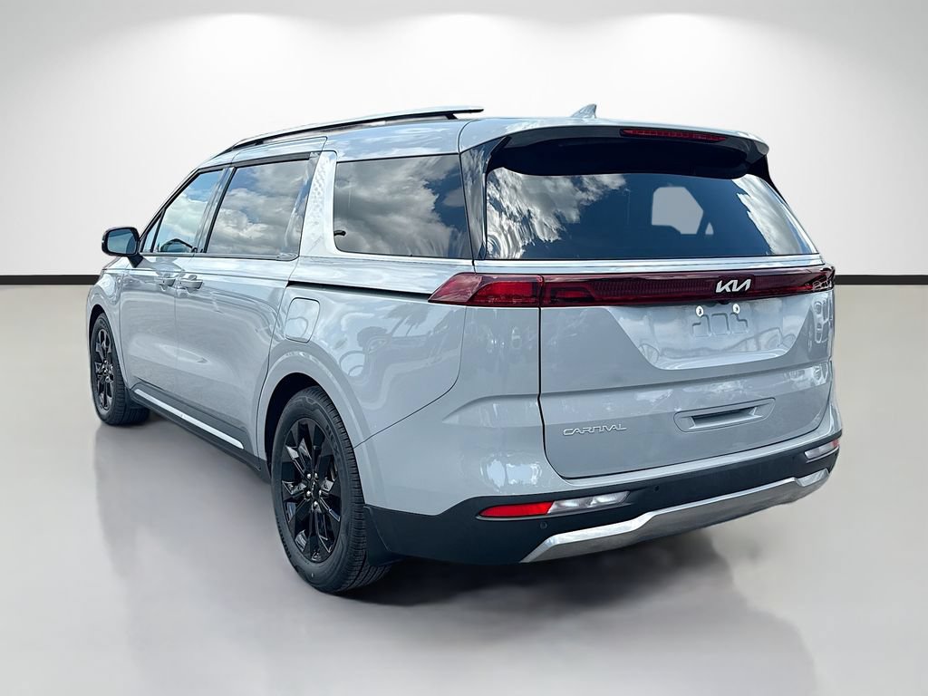 Used 2024 Kia Carnival FWD image 5