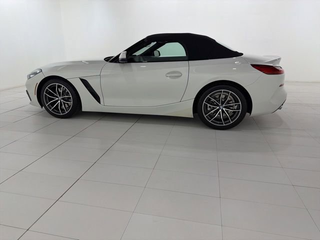 Used 2020 BMW Z4 sDrive30i image 2