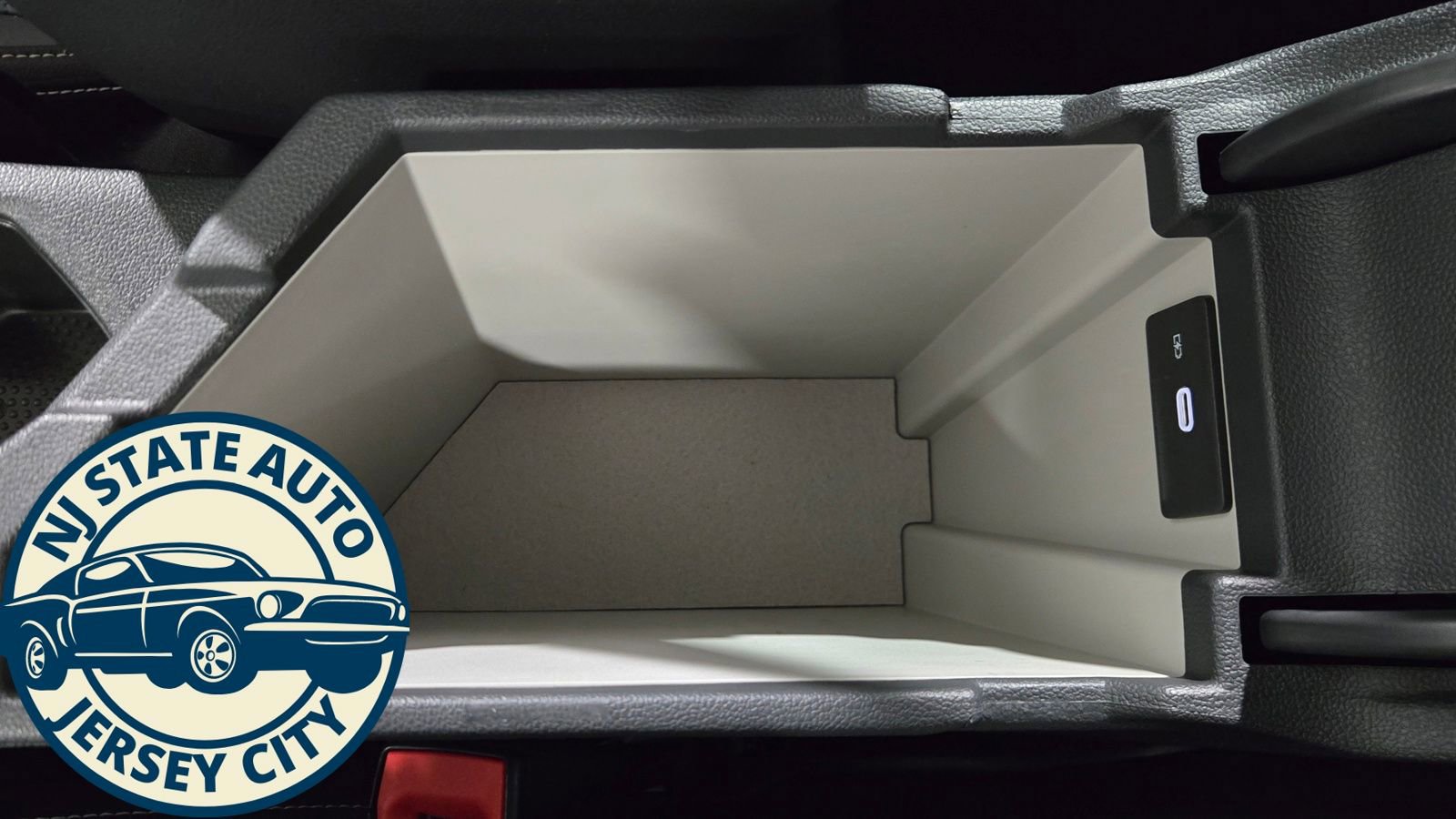 Used 2025 Volkswagen Jetta SE image 16