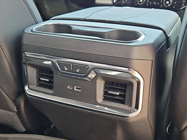 Certified 2024 Chevrolet Silverado 1500 High Country w/ High Country Premium Package AWD/4WD image 25