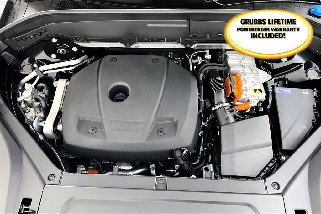 New 2026 Volvo XC90 T8 Core image 35