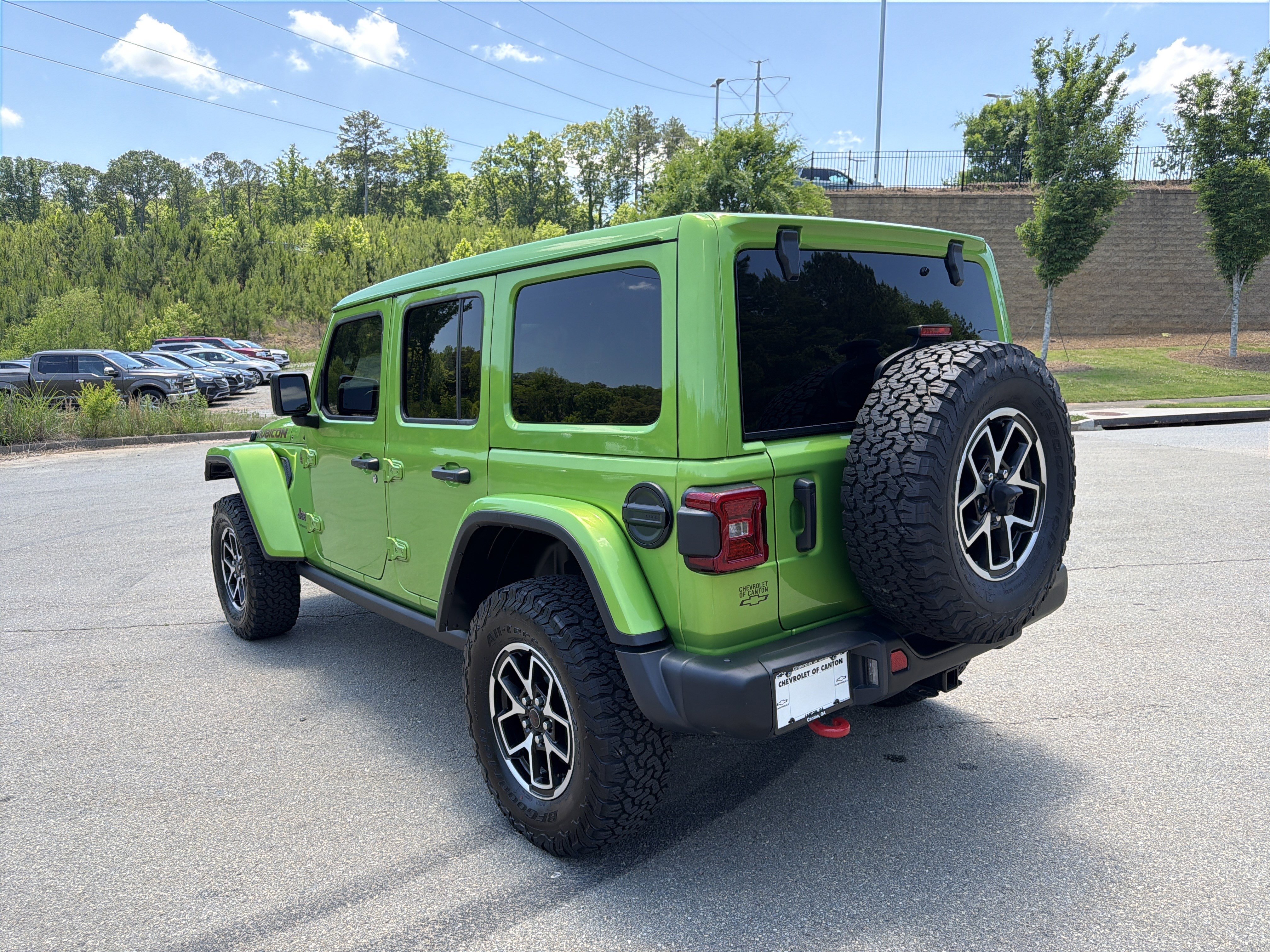 Used 2025 Jeep Wrangler Unlimited Rubicon w/ Steel Bumper Group AWD/4WD image 7