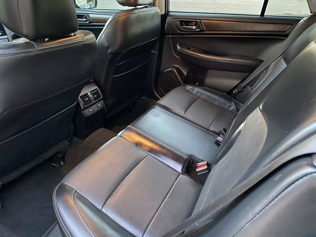 Used 2017 Subaru Outback 2.5i Limited w/ Popular Package #5 image 12