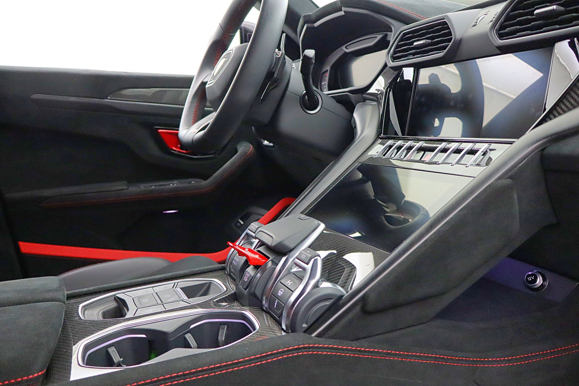 Used 2024 Lamborghini Urus Performante image 36