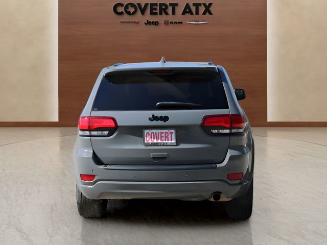 Used 2021 Jeep Grand Cherokee Laredo X image 4