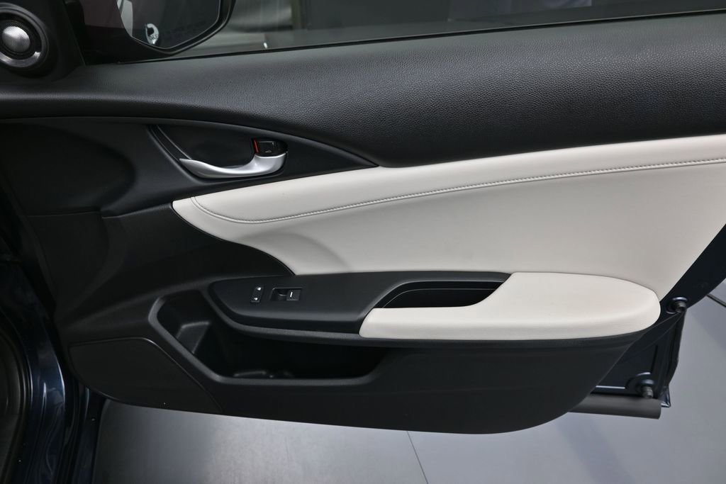 Used 2019 Honda Insight Touring image 11