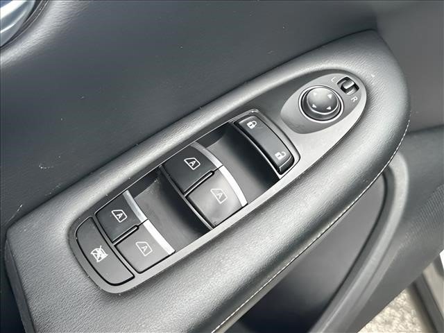 Used 2020 INFINITI QX50 Luxe w/ Navigation Package AWD/4WD image 15