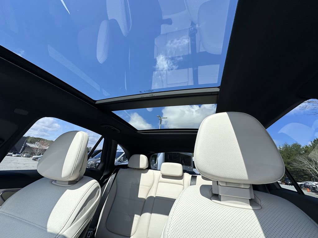 New 2026 Mercedes-Benz GLC 300 4MATIC image 34