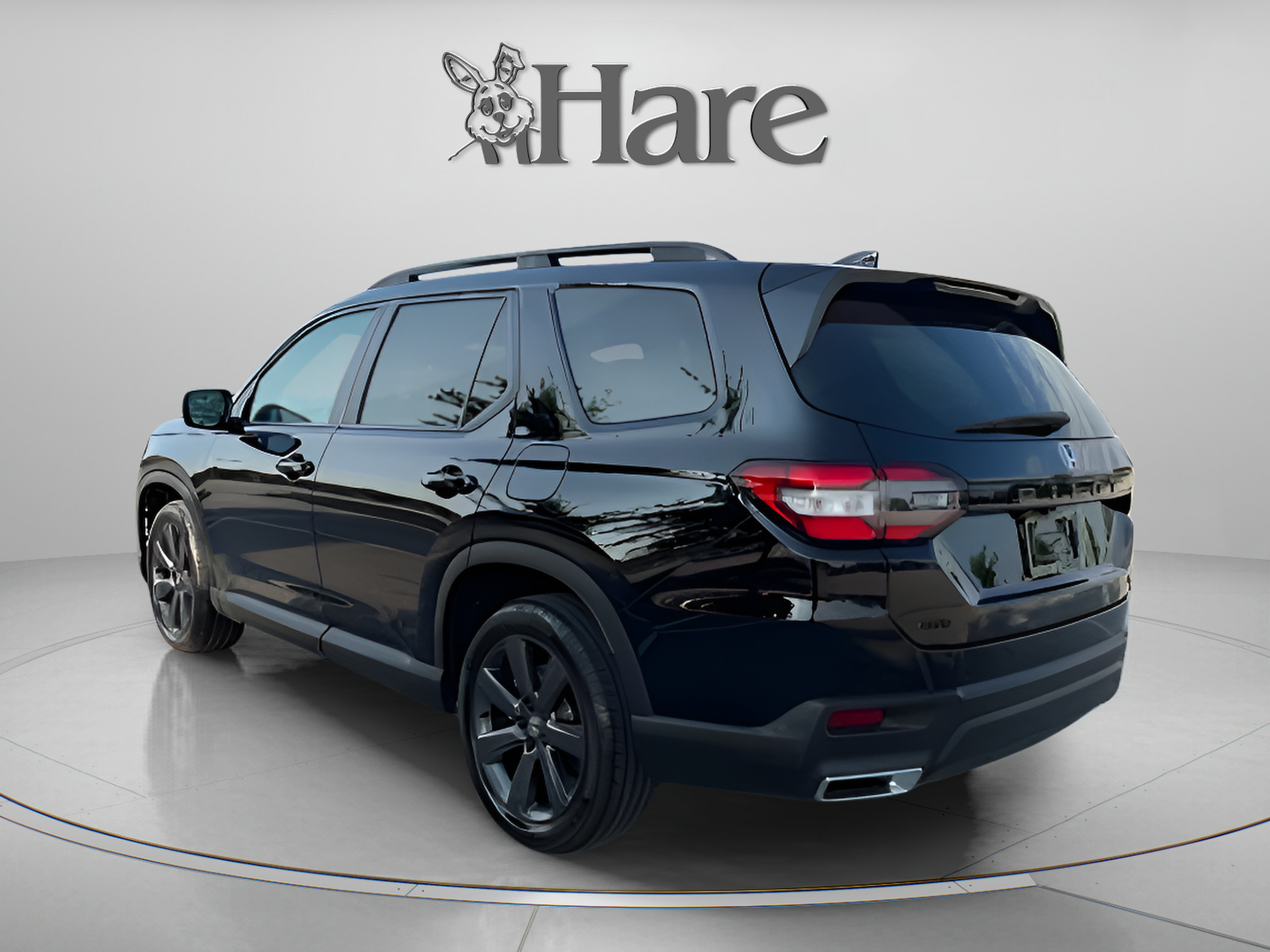 Certified 2025 Honda Pilot Sport image 3