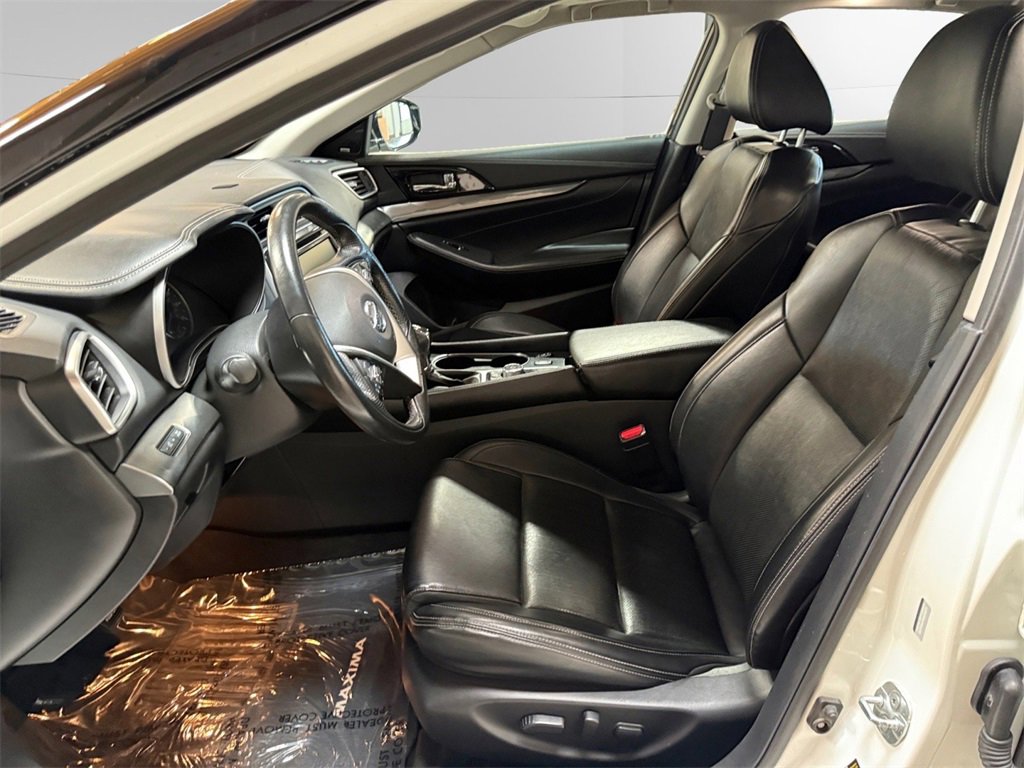 Used 2022 Nissan Maxima SL image 24