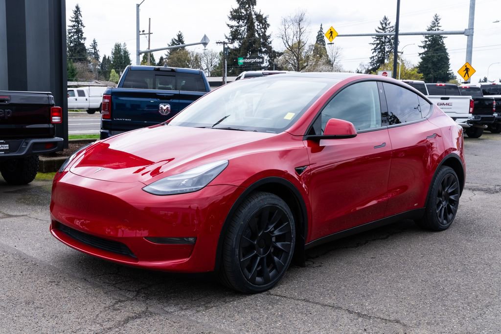 Used 2022 Tesla Model Y Long Range AWD/4WD image 3
