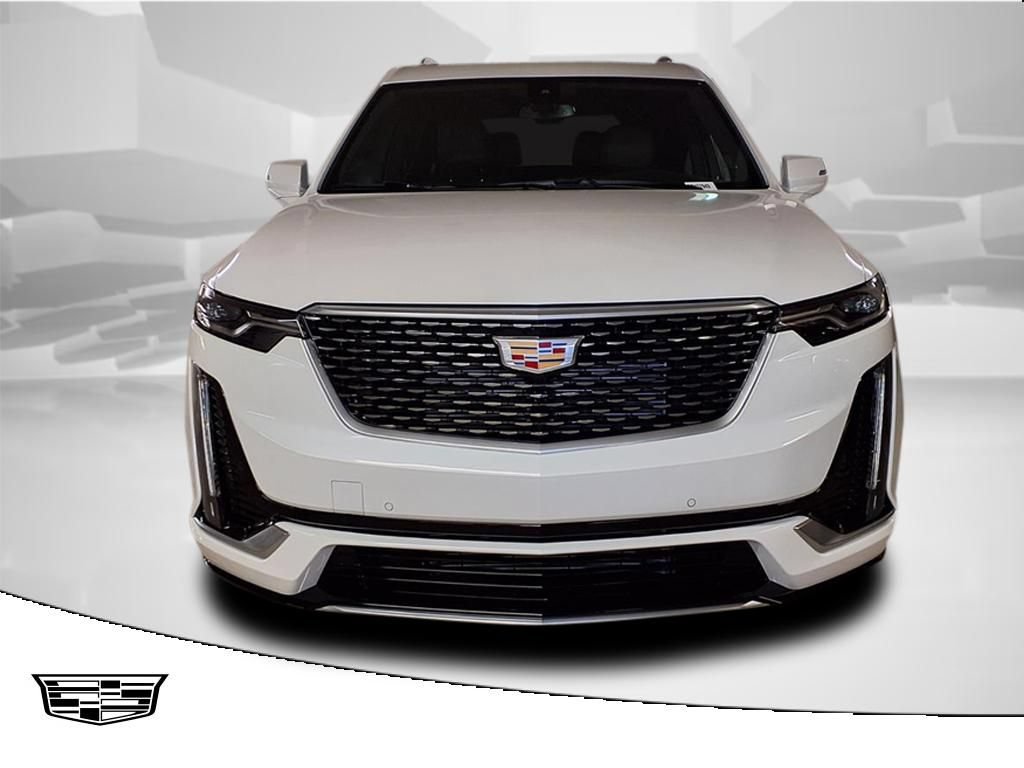 New 2025 Cadillac XT6 Premium Luxury FWD image 2