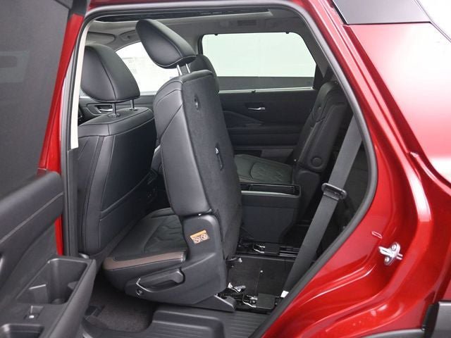 New 2026 Nissan Pathfinder Platinum AWD/4WD image 31