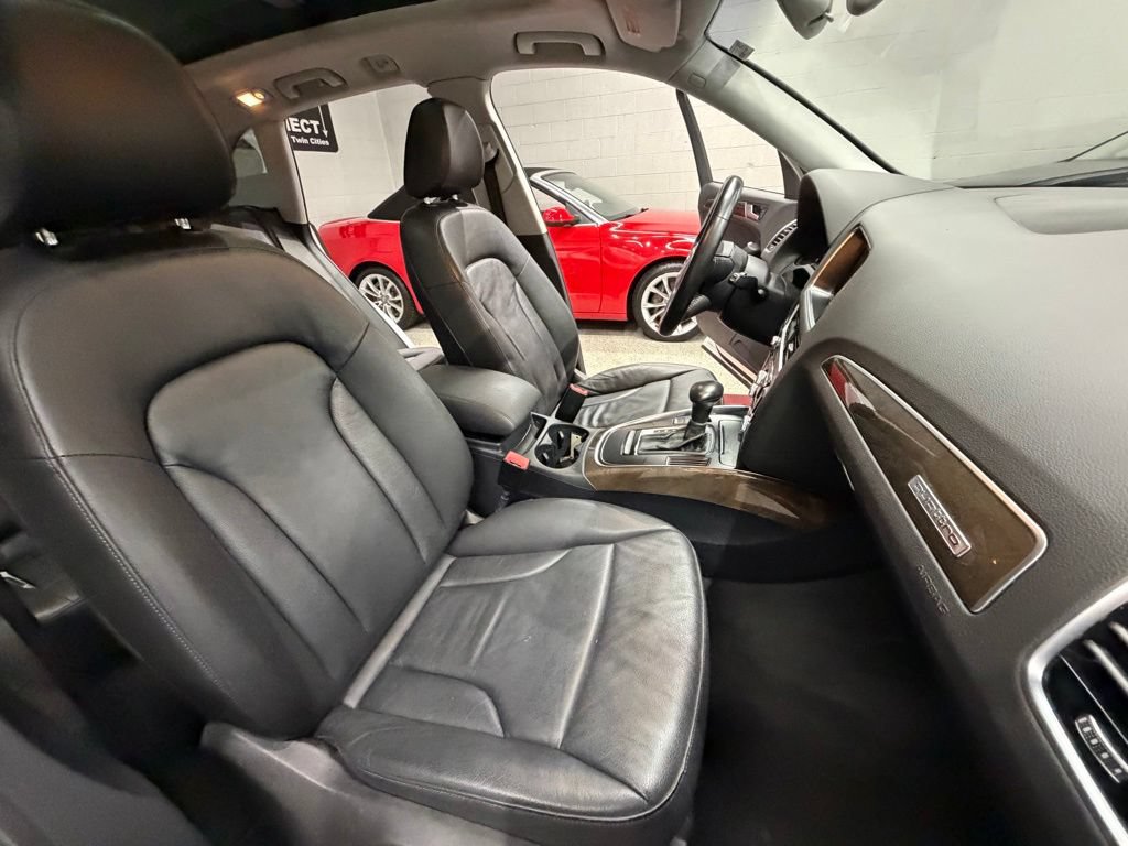 Used 2014 Audi Q5 2.0T Premium w/ Lighting Package AWD/4WD image 32