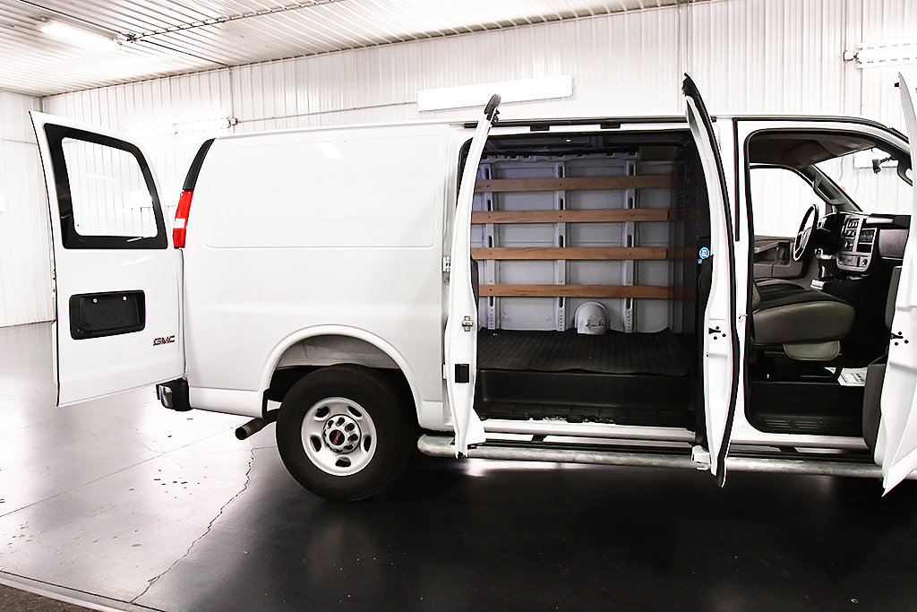 Used 2025 GMC Savana 2500 w/ Driver Convenience Package RWD image 26