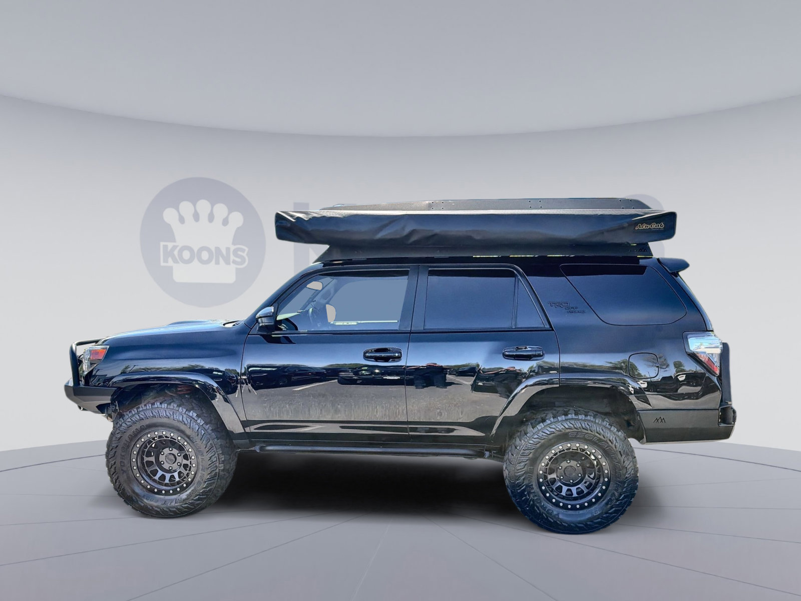 Used 2021 Toyota 4Runner TRD Off-Road AWD/4WD image 2