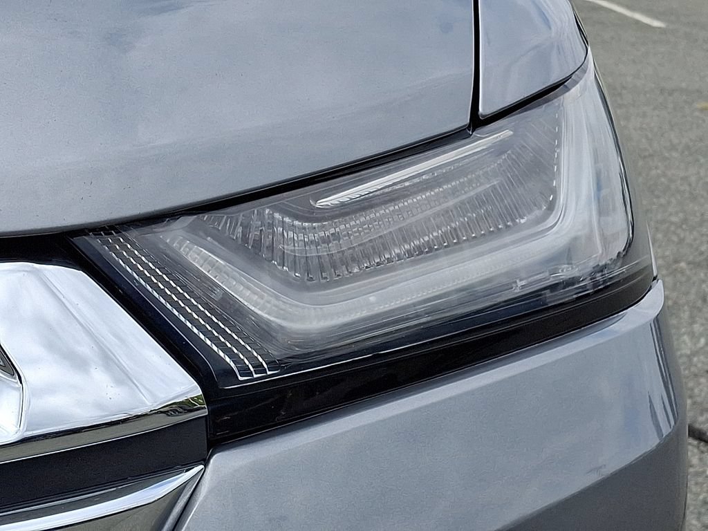 Used 2023 Chevrolet Traverse LT AWD/4WD image 9