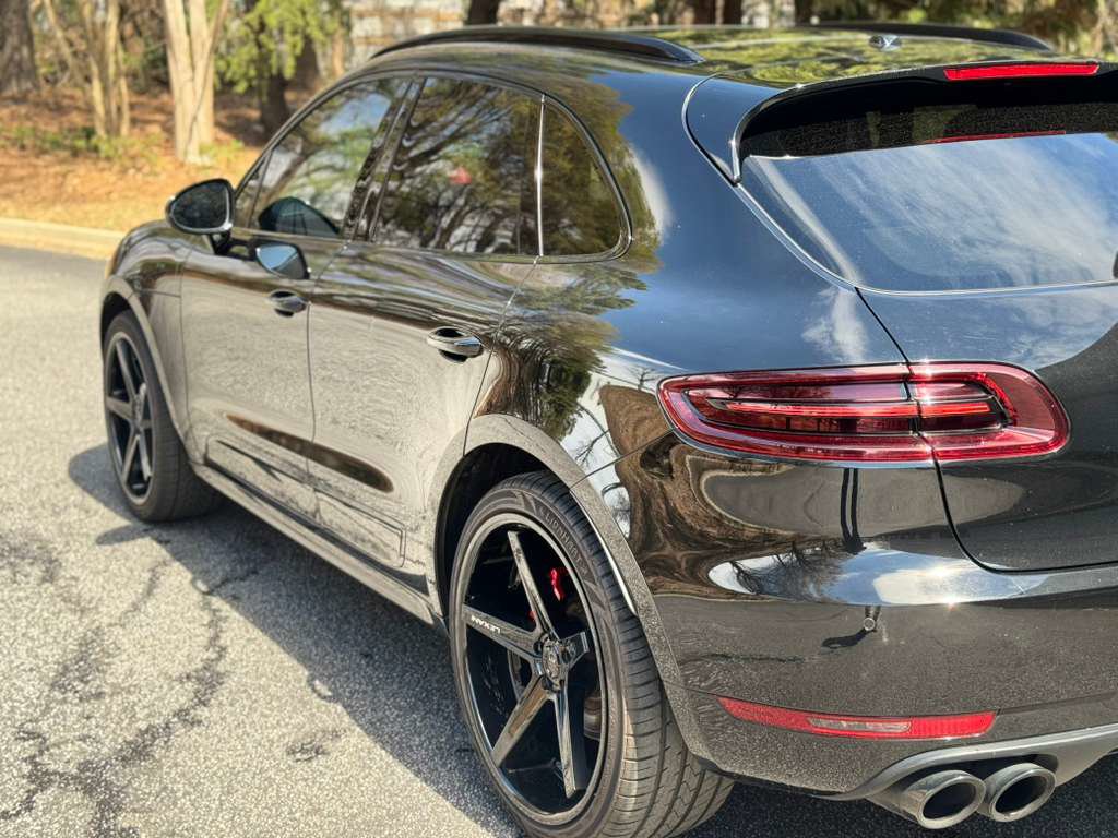Used 2018 Porsche Macan GTS image 22