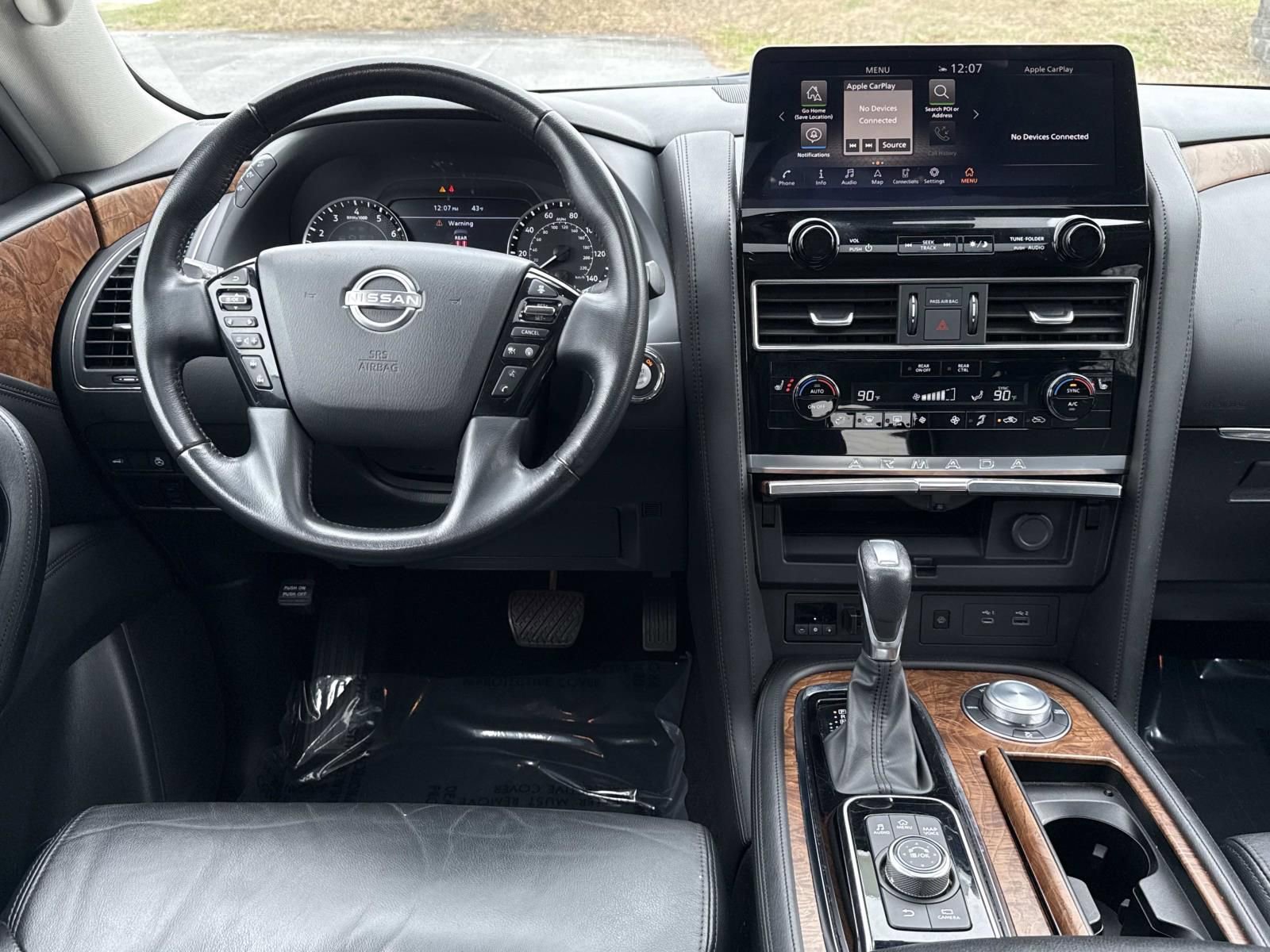 Used 2024 Nissan Armada SL w/ Captain's Chairs Package image 8