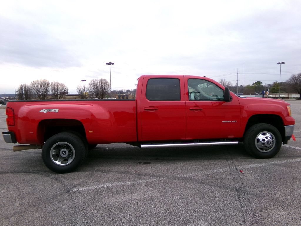 Used 2011 GMC Sierra 3500 SLT w/ SLT Convenience Package AWD/4WD image 5