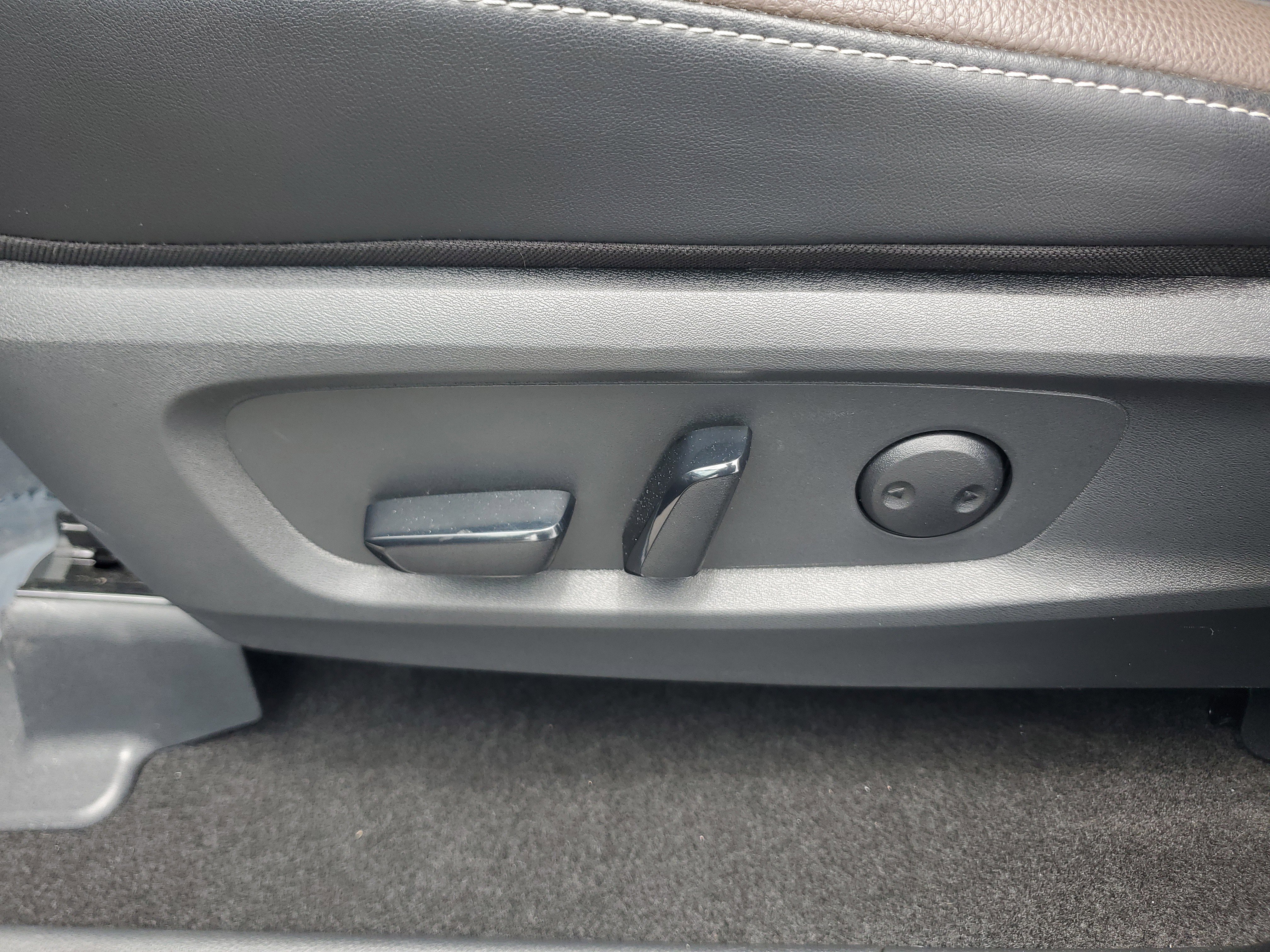 Certified 2024 Nissan Pathfinder Platinum w/ Cargo Package image 14