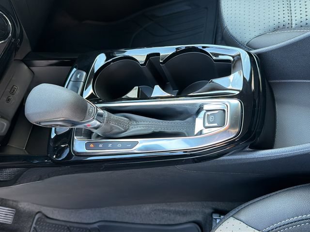 Used 2026 Chevrolet Trax LT w/ LT Convenience Package FWD image 24