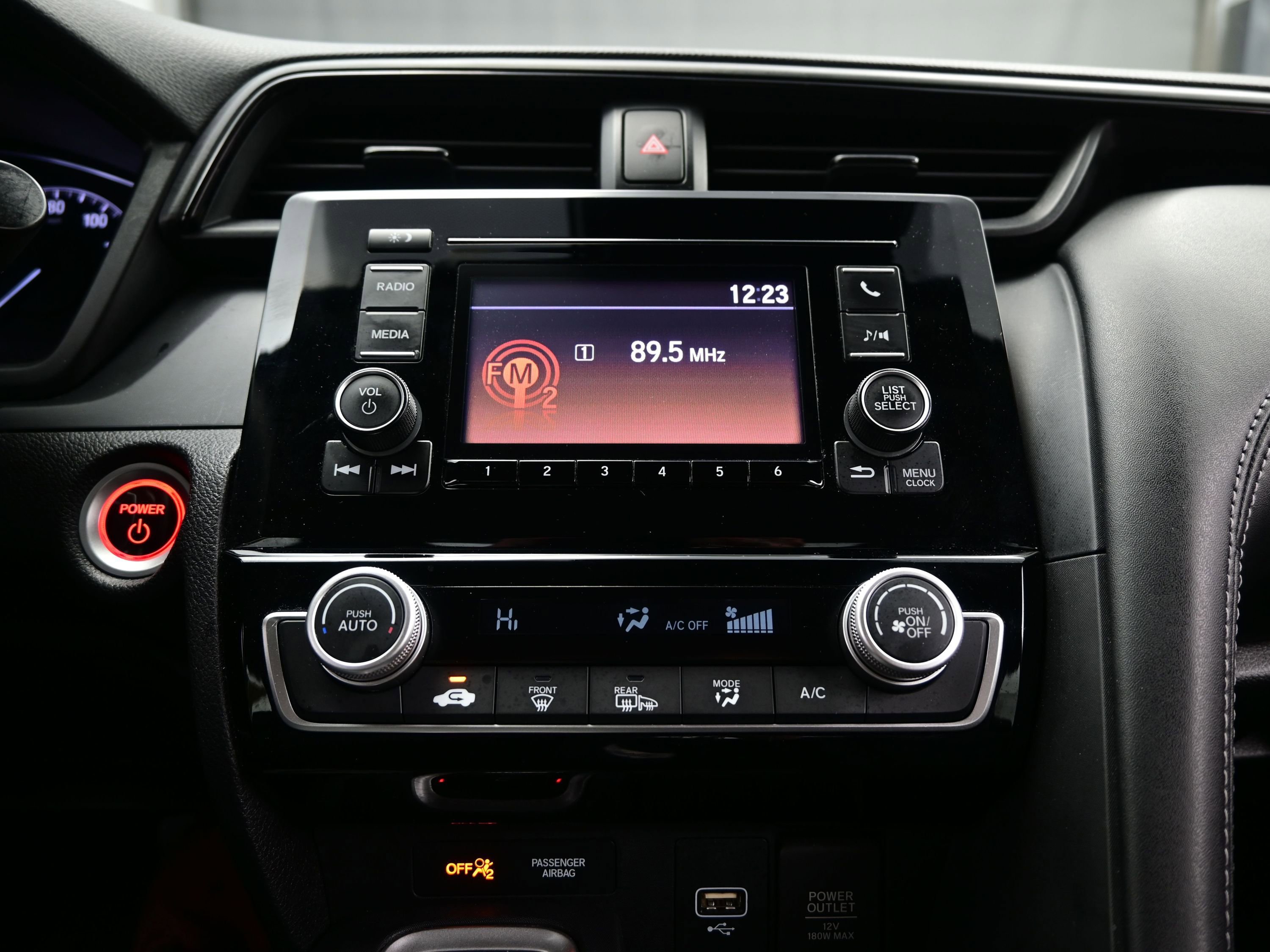 Used 2019 Honda Insight LX image 18