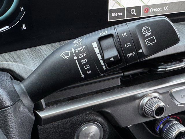 Used 2025 Kia Telluride EX w/ EX Captain's Chair Package FWD image 24