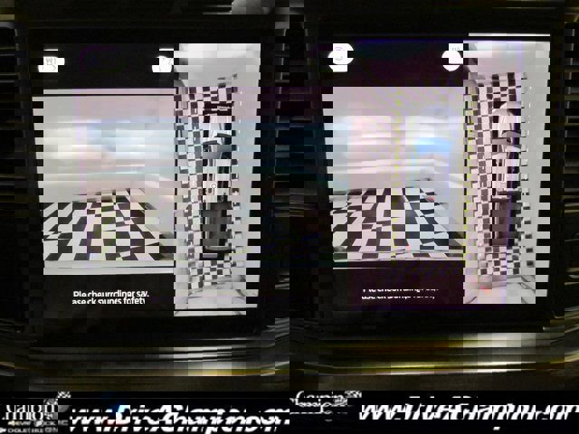 Used 2024 Ford F250 Lariat image 8