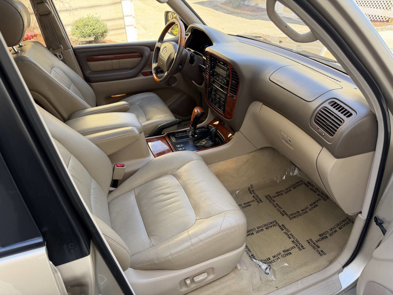 Used 2001 Lexus LX 470 4WD image 22