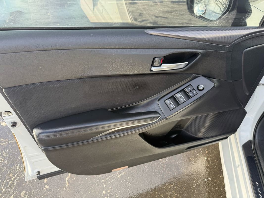 Used 2019 Toyota Avalon XSE image 20