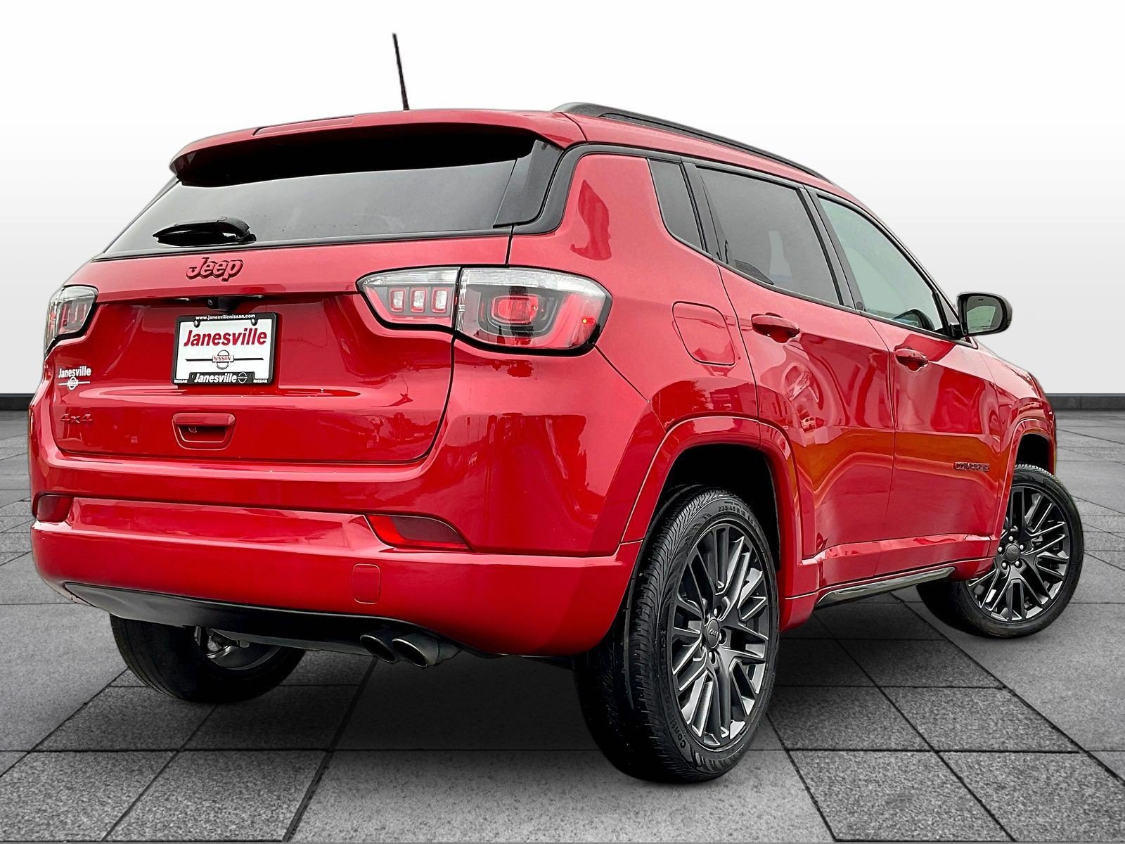 Used 2022 Jeep Compass Limited AWD/4WD image 7