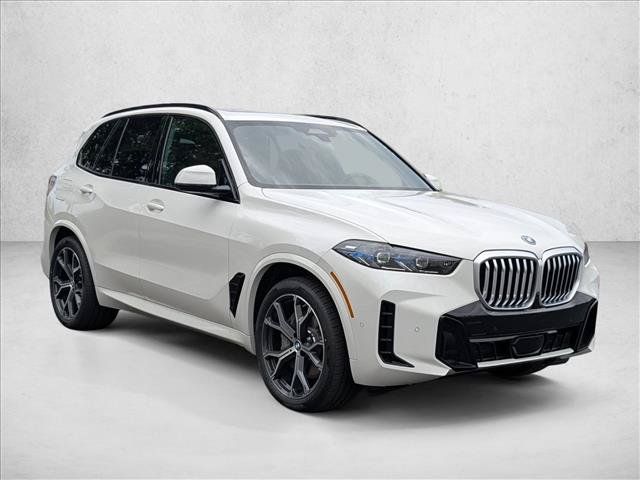 New 2026 BMW X5 xDrive50e w/ M Sport Package AWD/4WD image 4