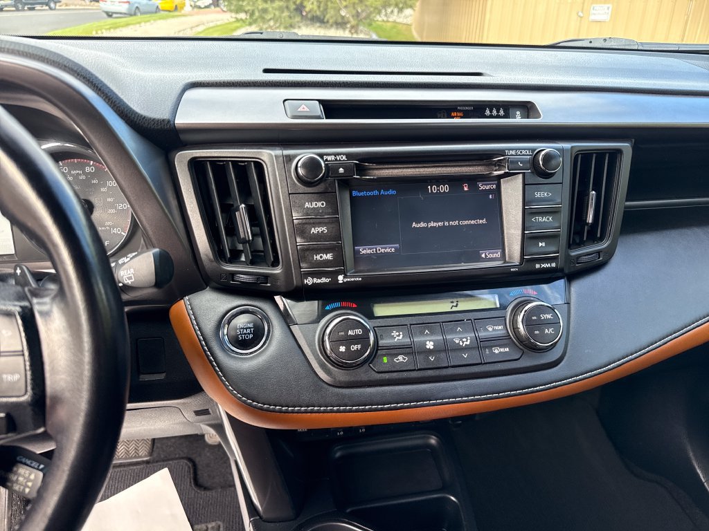 Used 2017 Toyota RAV4 SE FWD image 18