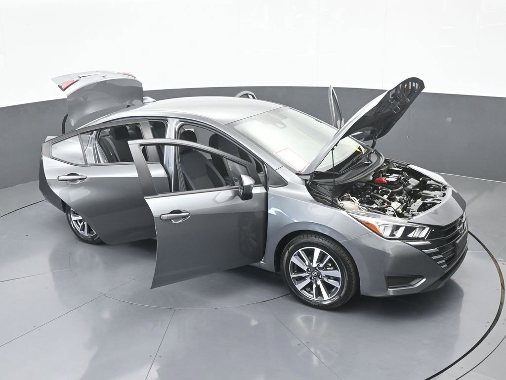 Used 2023 Nissan Versa SV image 68
