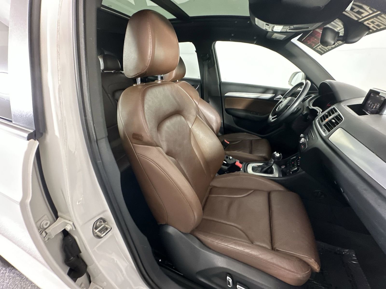 Used 2018 Audi Q3 2.0T Premium w/ Convenience Package image 31