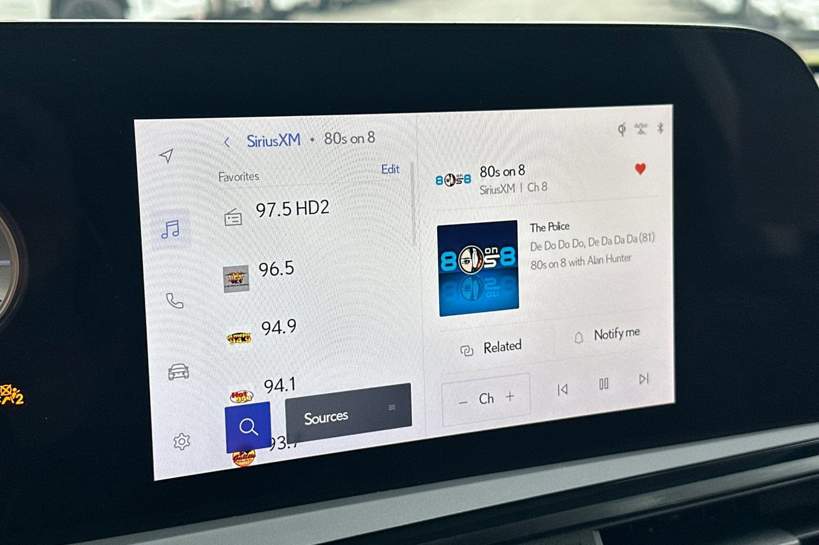 Certified 2024 Lexus ES 350 w/ Premium Package image 20