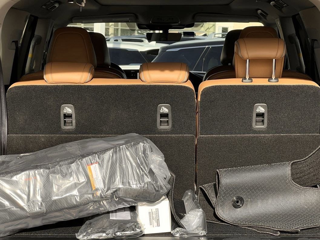 New 2026 INFINITI QX80 Luxe w/ Cargo Package RWD image 25