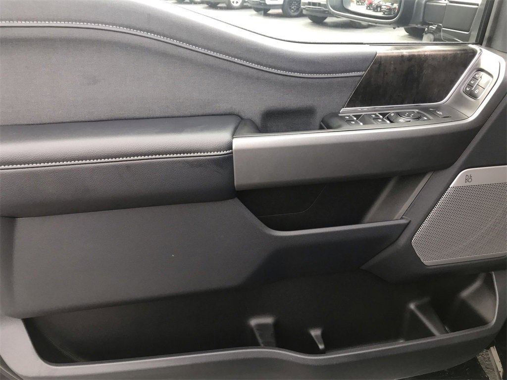 New 2025 Ford F250 Lariat w/ Lariat Ultimate Package image 13