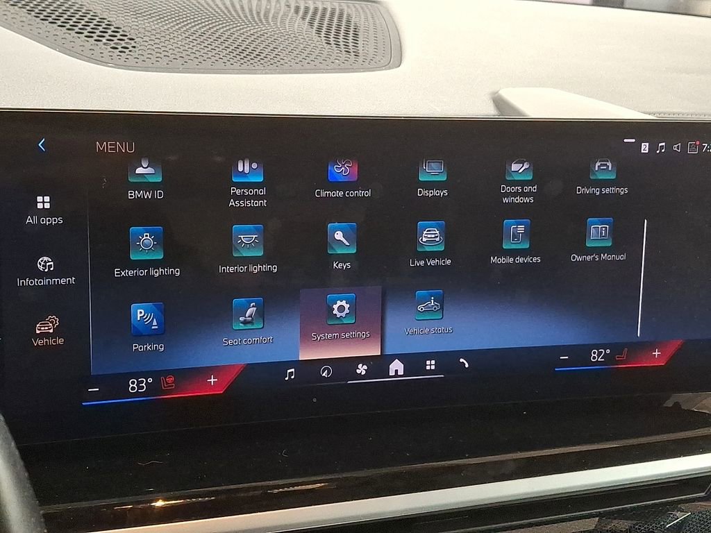 Certified 2024 BMW X7 xDrive40i w/ M Sport Package image 14