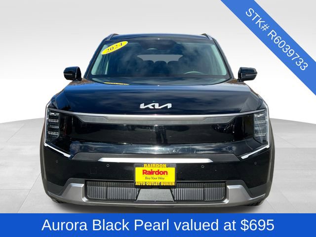 Used 2024 Kia EV9 Wind image 2