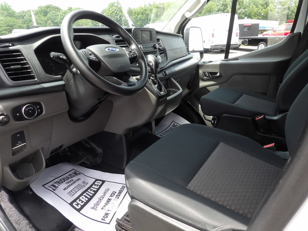 Used 2025 Ford Transit 250 Low Roof w/ Exterior Upgrade Package RWD image 16