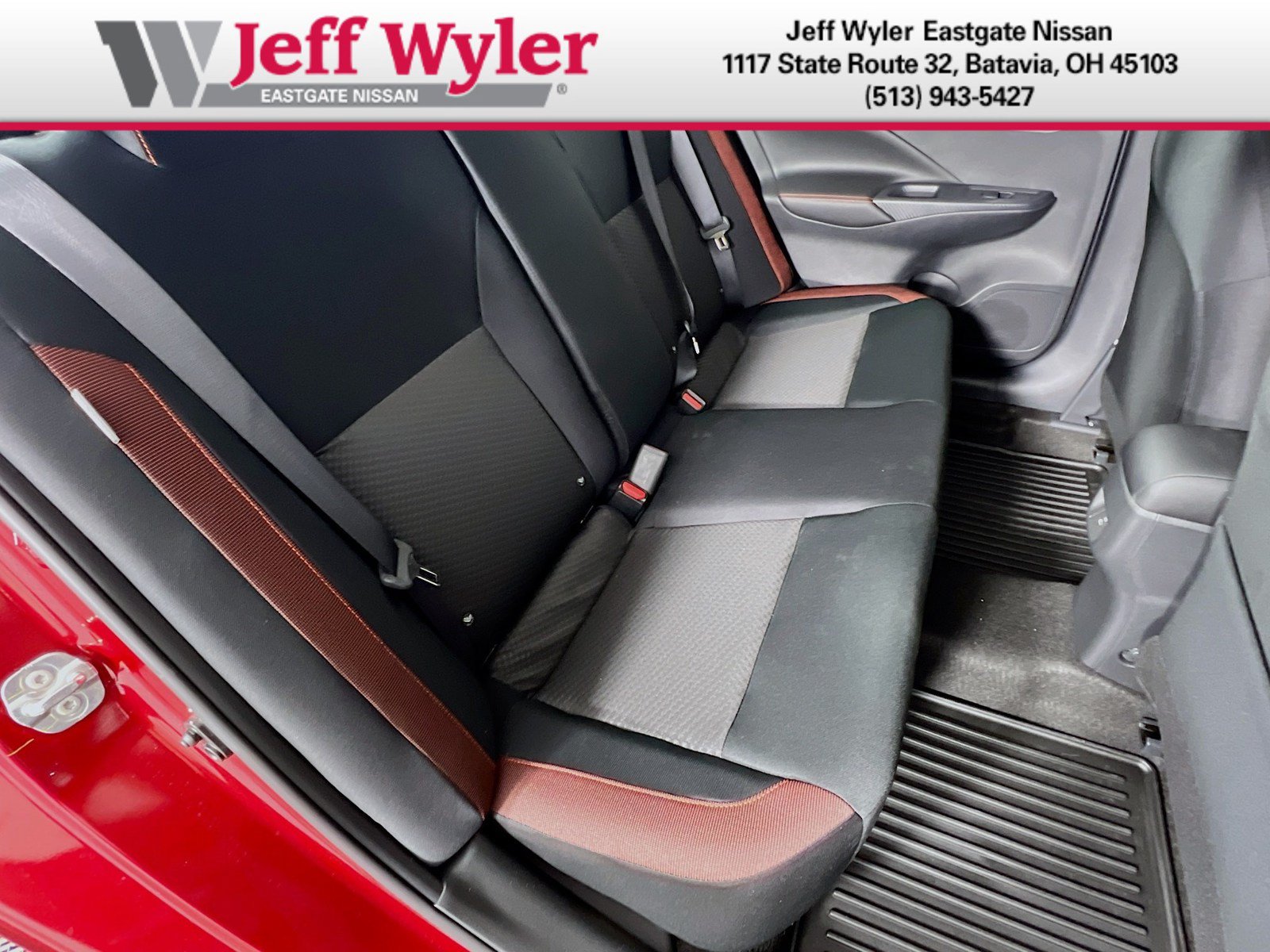 New 2025 Nissan Versa SR w/ Trunk Package FWD image 22