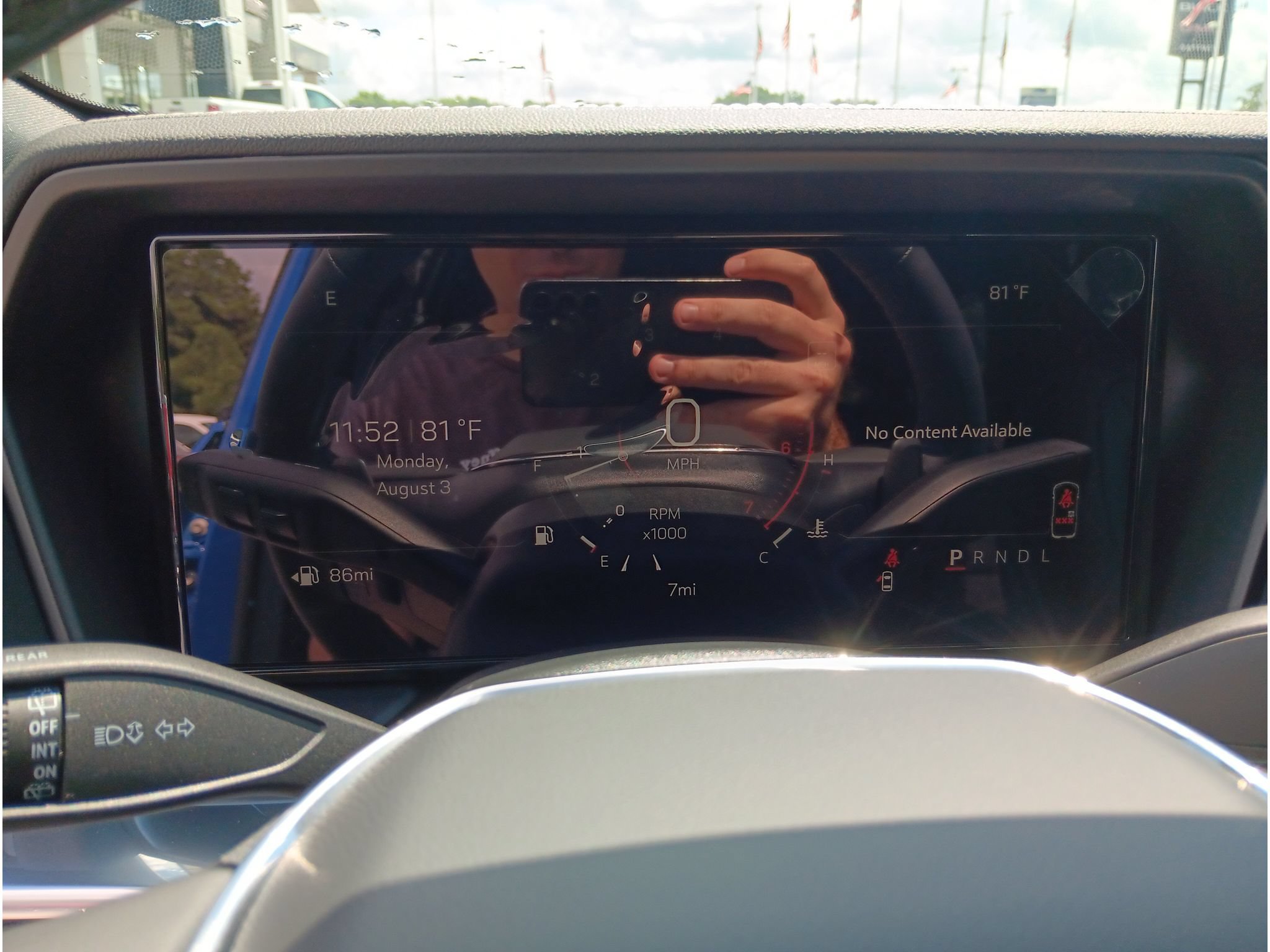 New 2027 GMC Terrain Elevation w/ Elevation Premium Package FWD image 9