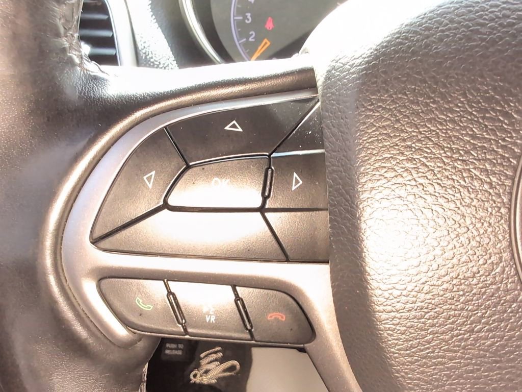 Used 2020 Jeep Grand Cherokee Altitude image 15